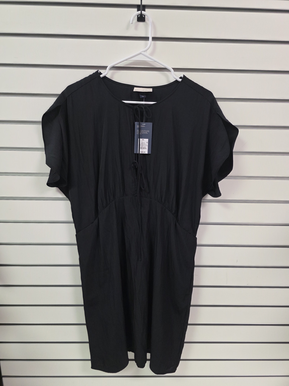 Universal Thread Black Tie-Front Top